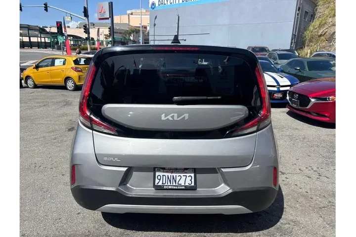 $16188 : Kia Soul 2023 S 4dr Crossove image 6