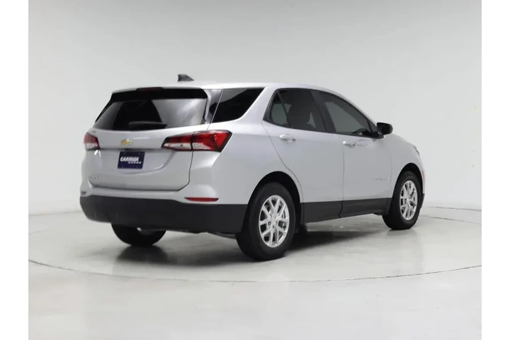 $18998 : Chevrolet Equinox 2022 LS 4d image 8