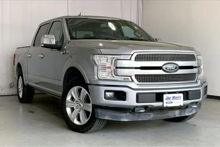 $28241 : Ford F-150 2020 4x4 XL 4dr S image 1