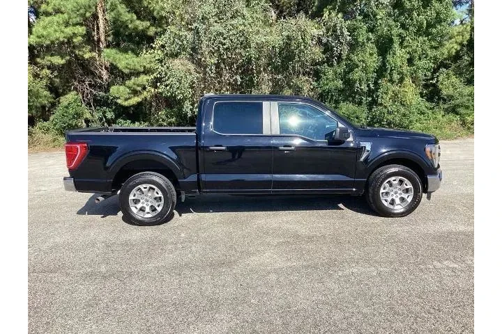 $28090 : Ford F-150 2023 4x2 XLT 4dr image 4