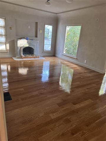 Hardwood floors image 1