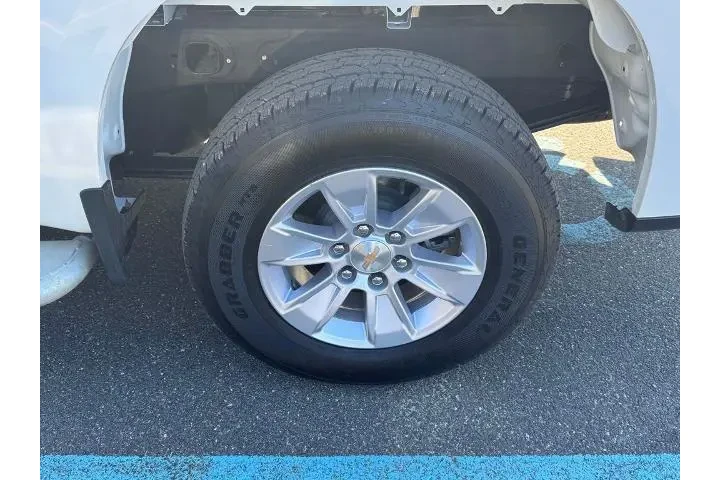 $34700 : Chevrolet Silverado 1500 202 image 8