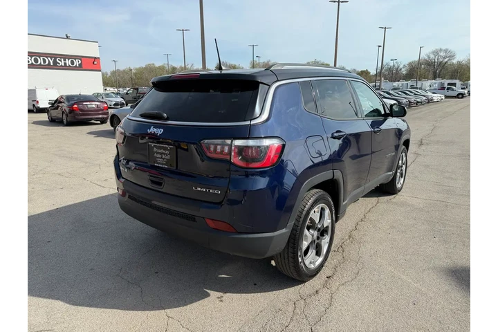 $10980 : 2017 Compass Limited image 2