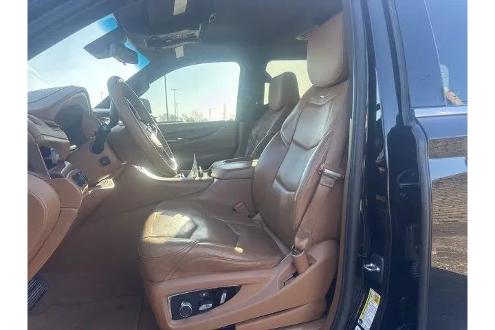 $28982 : Cadillac Escalade 2017 4x4 P image 10