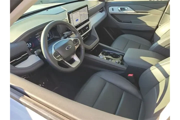 $38988 : Ford Explorer 2025 Active 4d image 3