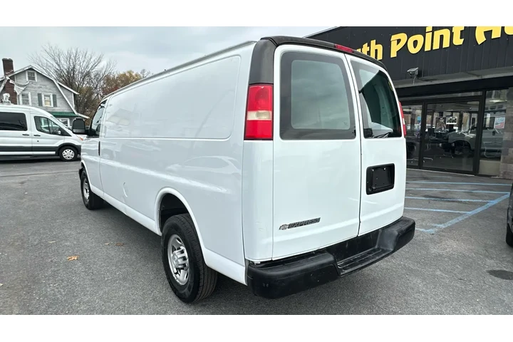 $14488 : 2018 Express image 5