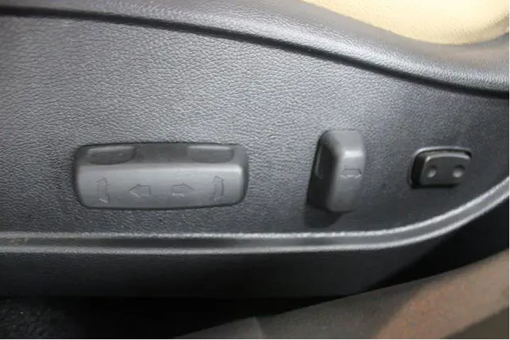 $8900 : Hyundai ELANTRA 2013 Limited image 4