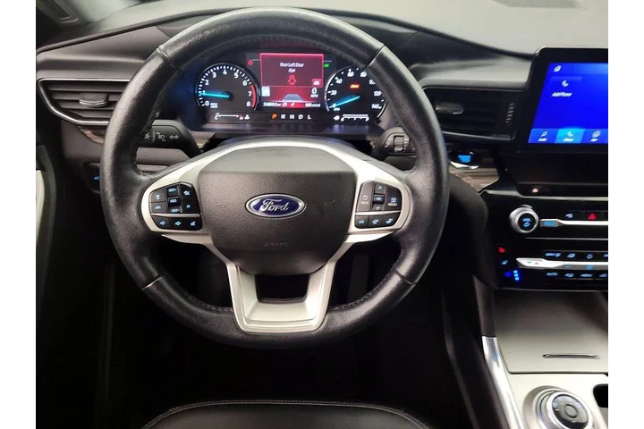 $32998 : Ford Explorer 2023 AWD Limit image 10