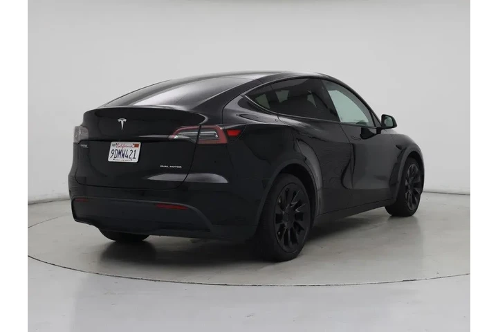 $32998 : Tesla Model Y 2023 AWD Long image 8