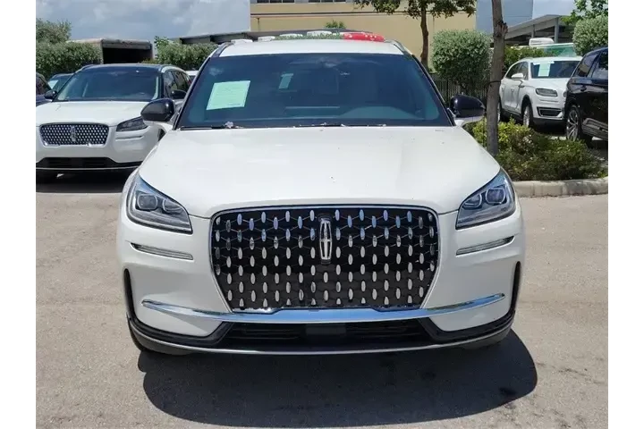 $28990 : Lincoln Corsair 2023 Reserve image 2