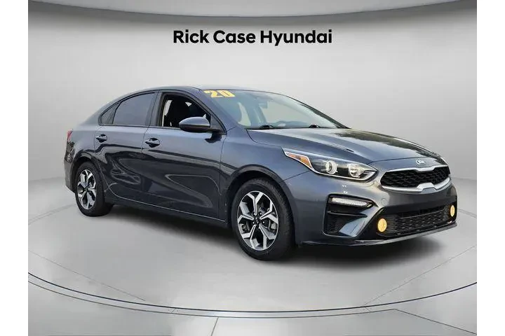 $10592 : Kia Forte 2020 LXS 4dr Sedan image 8