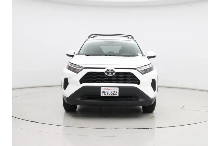 $30998 : Toyota RAV4 2022 AWD XLE 4dr image 5