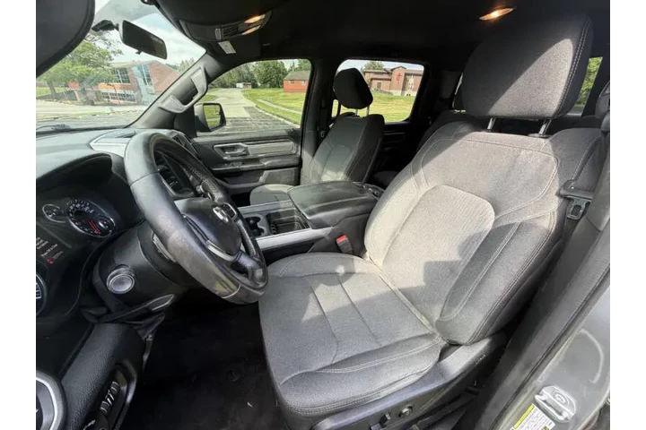 $14999 : 2019 RAM 1500 Big Horn image 9