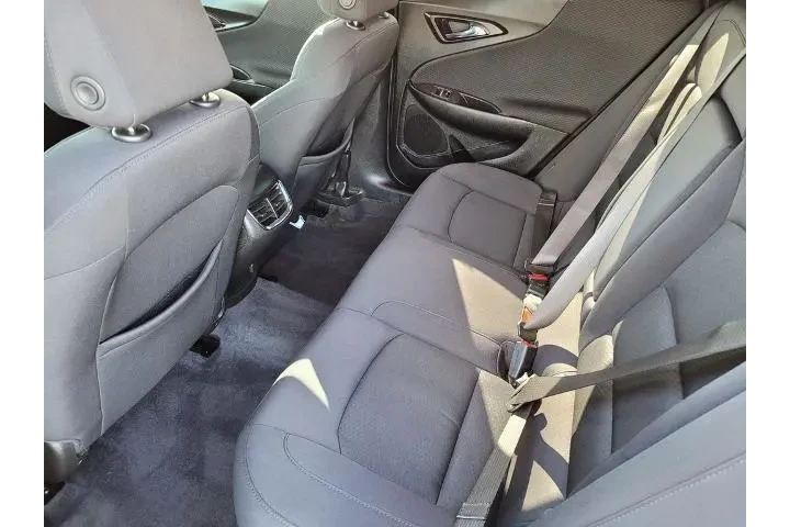 $18900 : Chevrolet Malibu 2022 LT 4dr image 10