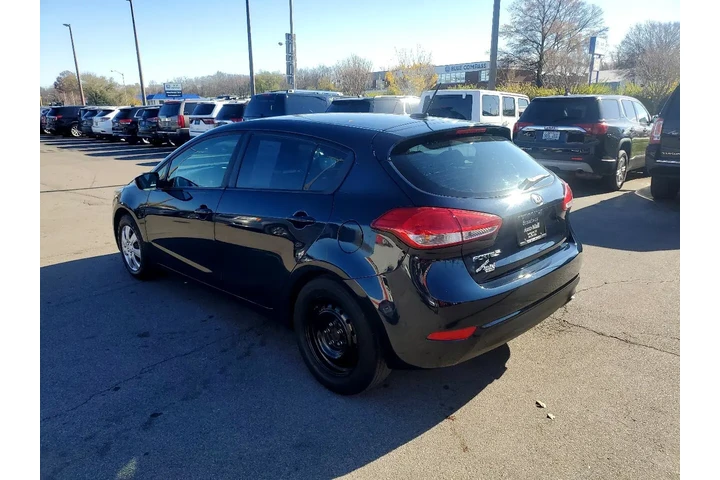 $11980 : 2017 Forte5 LX Auto image 4