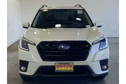 $26991 : Subaru Forester 2023 AWD Pre thumbnail