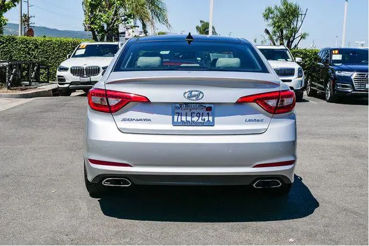 $12000 : Hyundai SONATA 2015 Limited image 6