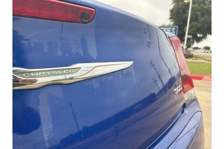 $16773 : Chrysler 300 2019 Touring 4d image 5