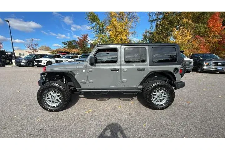 $28000 : Jeep Wrangler Unlimited 2018 image 2