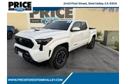 Toyota Tacoma 2024 4x2 SR5 4 en Ventura