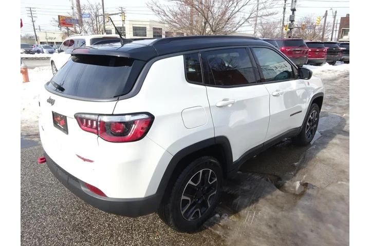 $10900 : 2019 Compass Trailhawk 4x4 image 5