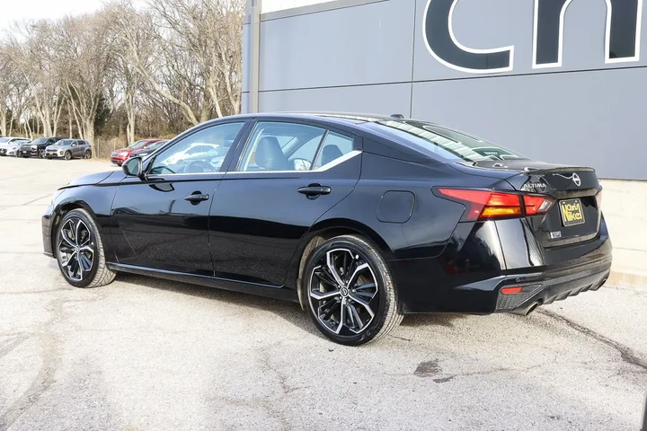 $20488 : 2024 Altima 2.5 SR Sedan image 6