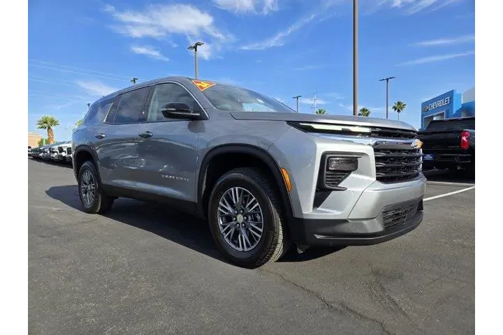 $35991 : Chevrolet Traverse 2024 LS 4 image 1