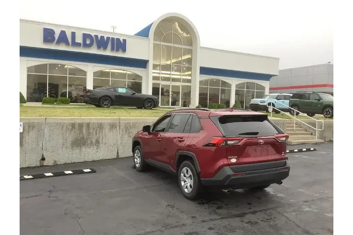 $24950 : Toyota RAV4 2021 AWD LE 4dr image 5