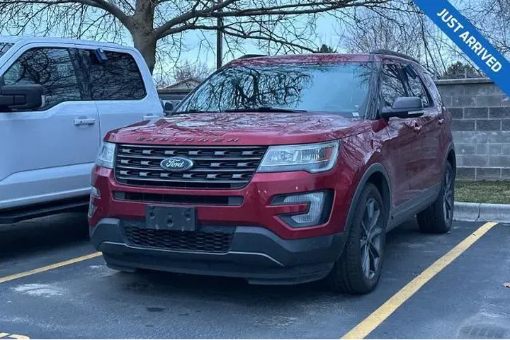 $15995 : Ford Explorer 2017 AWD XLT 4 image 1