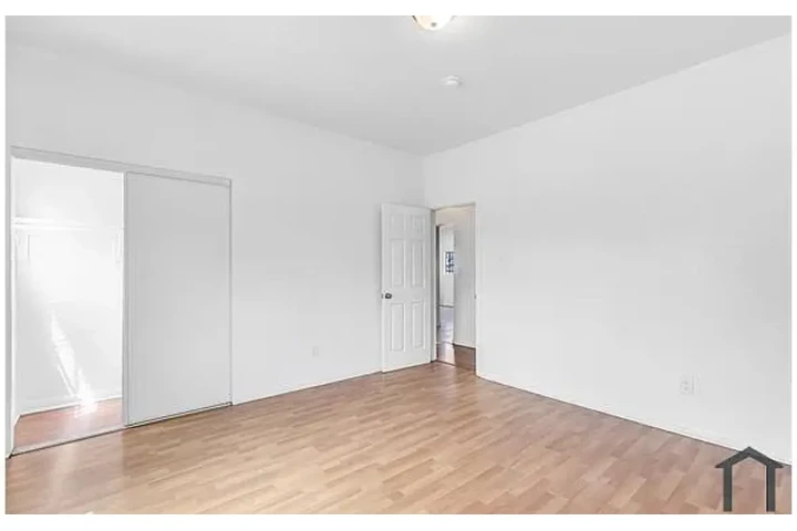 $2155 : 2 Bed Apartment in koreatown image 6