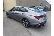 $20333 : Hyundai ELANTRA 2024 SEL 4dr thumbnail