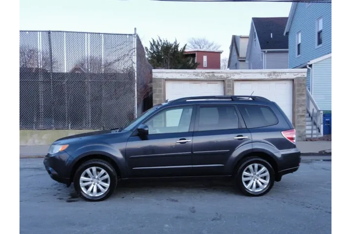 $6950 : 2012 Forester 2.5X Premium image 7