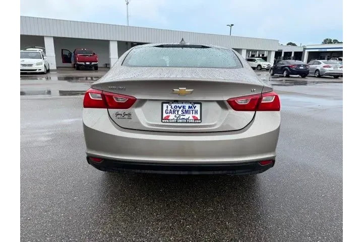 $17997 : Chevrolet Malibu 2023 LT 4dr image 3