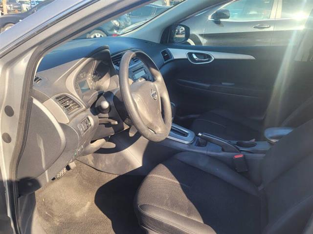 $7900 : 2014 Sentra SV image 5