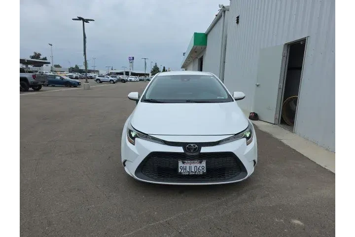 $16900 : Toyota Corolla 2021 LE 4dr S image 2