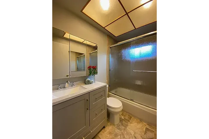 $1250 : Esta hermosa casa de 3 dormito image 9