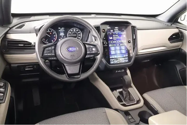 $29386 : Subaru Forester 2025 AWD Pre image 2