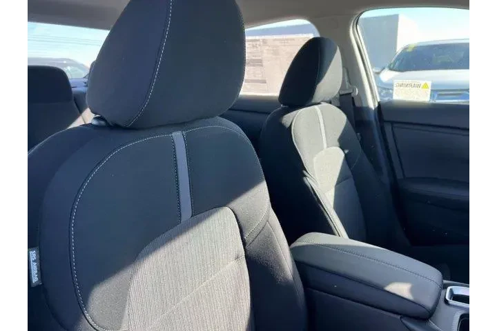 $21085 : Nissan Sentra 2025 SV 4dr Se image 9