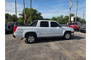 $3500 : 2005 Avalanche 1500 LS thumbnail