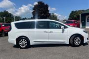 $14990 : 2018 Pacifica thumbnail