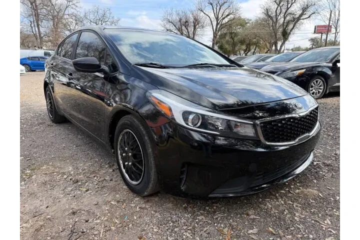 $7995 : 2017 Forte LX image 4