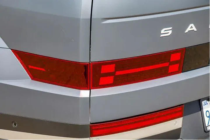 $39983 : Hyundai SANTA FE Hybrid 2025 image 5