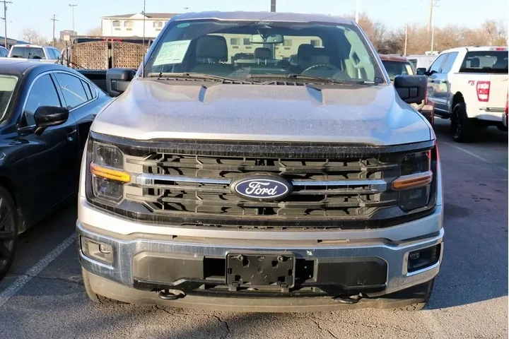 $39000 : Ford F-150 2024 4x4 XLT 4dr image 3