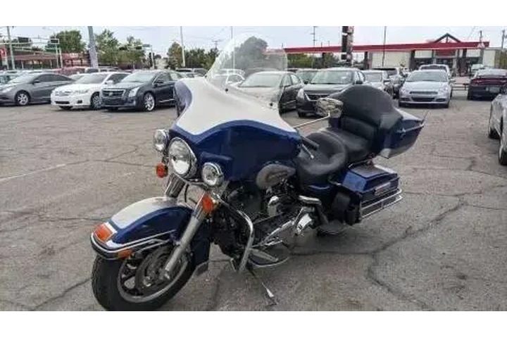 2007 Harley-Davidson FLHTC El image 5