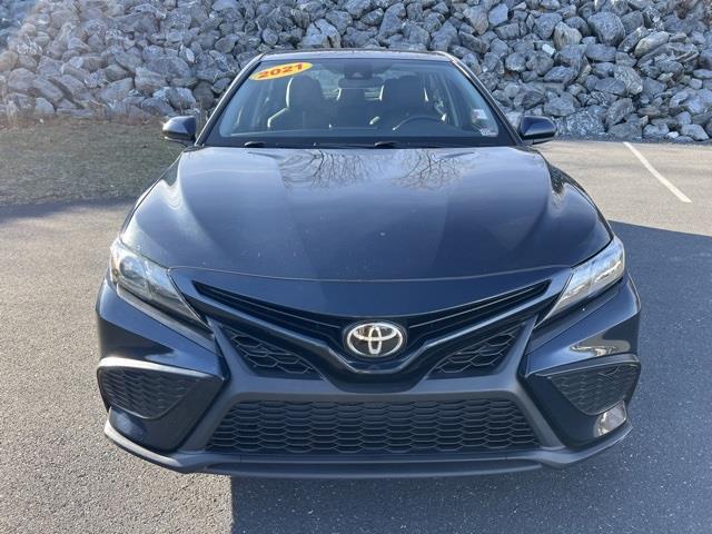 $23000 : PRE-OWNED 2021 TOYOTA CAMRY SE image 2