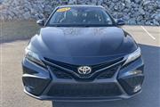 $23000 : PRE-OWNED 2021 TOYOTA CAMRY SE thumbnail