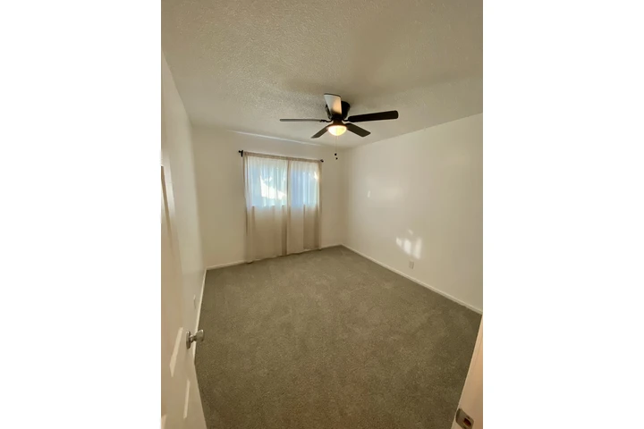 $2375 : Remodeled 2 Bedroom 1 bath image 3