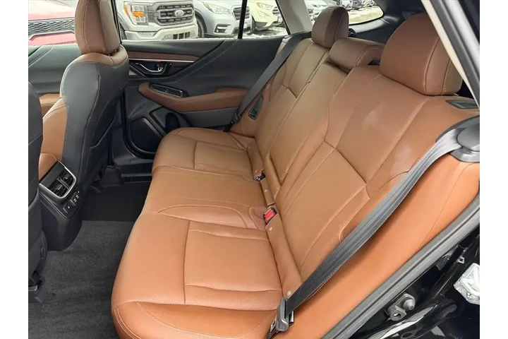 $26159 : Subaru Outback 2021 AWD Tour image 10