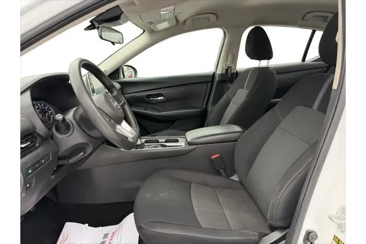 $19276 : Nissan Sentra 2025 SV 4dr Se image 10