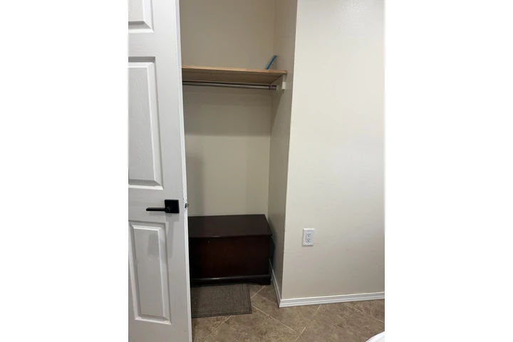 $900 : Recamara image 2